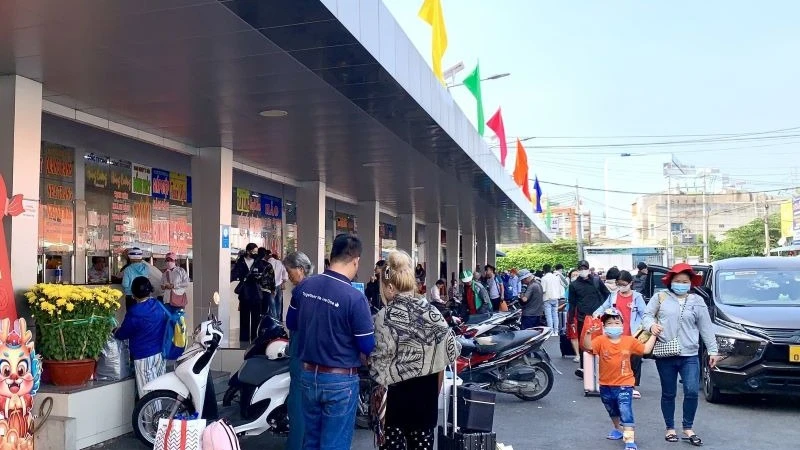 Các đơn vị kinh doanh vận tải hành khách bằng ô-tô có tuyến vận tải kết nối với Thành phố Hồ Chí Minh được yêu cầu lên kế hoạch tổ chức vận tải phù hợp, nhằm đáp ứng nhu cầu đi lại của nhân dân.