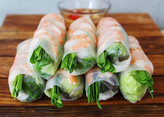 Gỏi cuốn của Việt Nam được đánh giá là một món ăn nhiều dinh dưỡng, được nhiều khách du lịch ưa thích. Ảnh minh họa