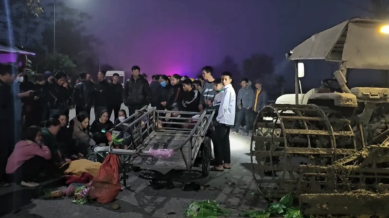 Hiện trường vụ tai nạn thương tâm.