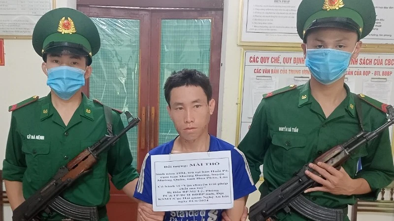 Đối tượng Vả Xênh Thò bị bắt giữ.