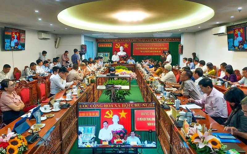 Quang cảnh buổi làm việc với tỉnh Vĩnh Long vào chiều 19/9. (Ảnh: Bá Dũng) 