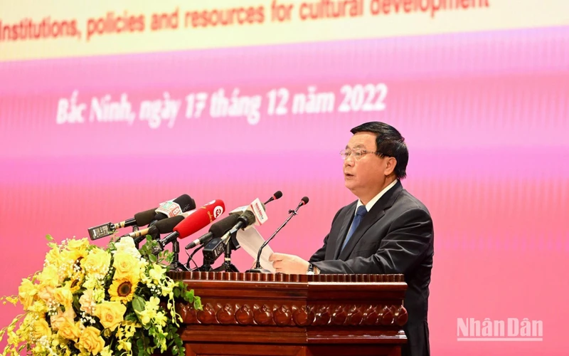 Đồng chí Nguyễn Xuân Thắng phát biểu đề dẫn Hội thảo. (Ảnh: DUY LINH)