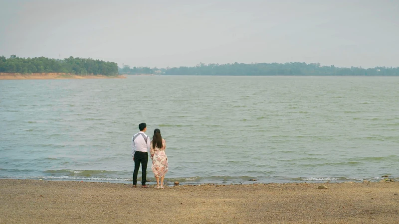 Cảnh trong phim “Cầu vồng ở phía chân trời”. (Ảnh: VFC)