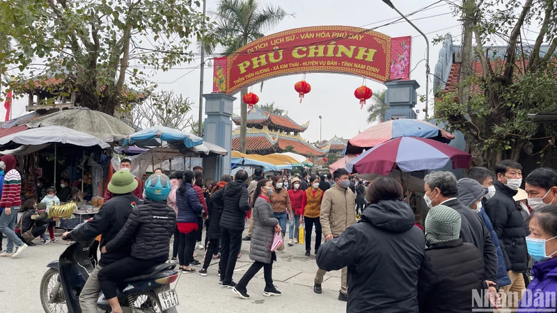 Xã Kim Thái, huyện Vụ Bản (Nam Định), nơi có quần thể di tích Phủ Dầy, vừa được công nhận đạt chuẩn nông thôn mới kiểu mẫu về lĩnh vực văn hóa.