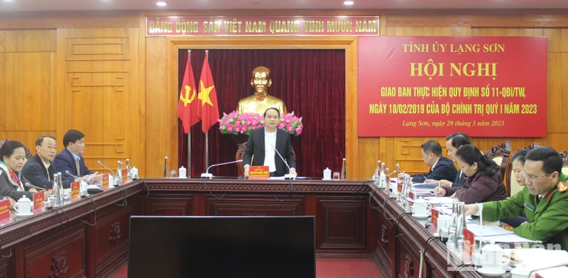 Đồng chí Nguyễn Quốc Đoàn, Ủy viên Trung ương Đảng, Bí thư Tỉnh ủy Lạng Sơn chủ trì hội nghị giao ban.