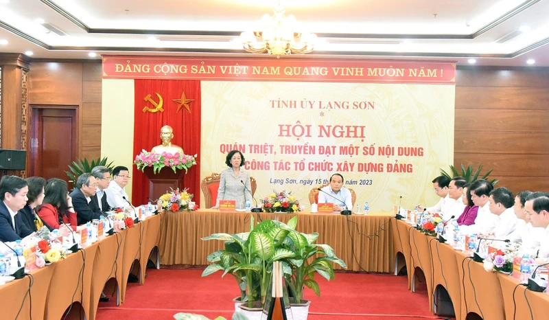 Đồng chí Trương Thị Mai, Thường trực Ban bí thư, Trưởng Ban Tổ chức Trung ương làm việc với lãnh đạo tỉnh Lạng Sơn.