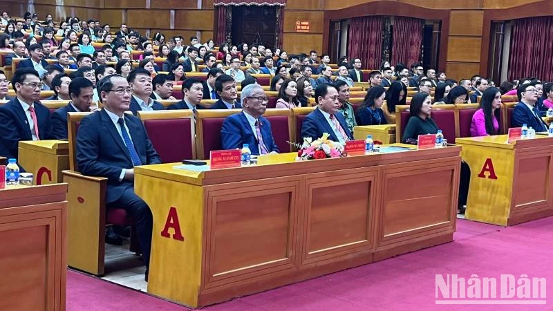 Quang cảnh lễ tôn vinh các doanh nhân, doanh nghiệp tỉnh Lạng Sơn lần thứ tư.