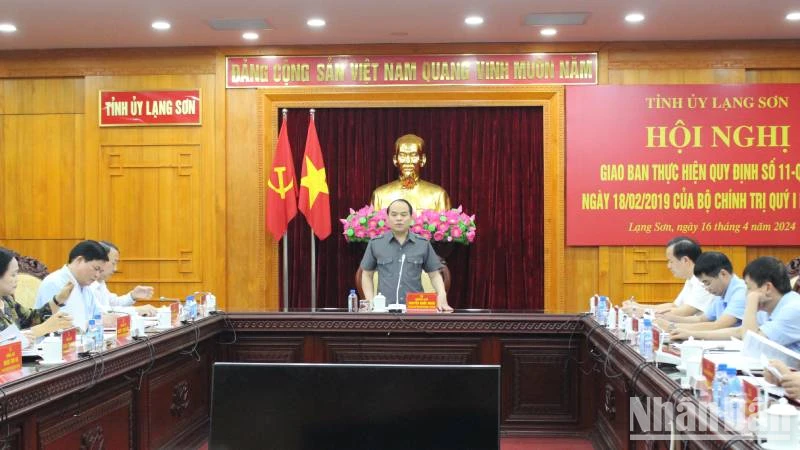 Các đại biểu dự hội nghị giao ban thực hiện Quy định số 11-QĐi/TW của Bộ Chính trị.