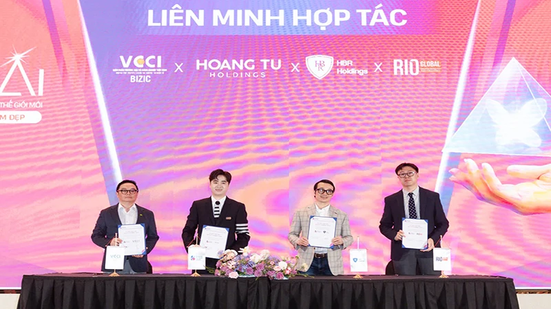 Các đơn vị ký kết thỏa thuận hợp tác tổ chức Beauty Summit 2025.