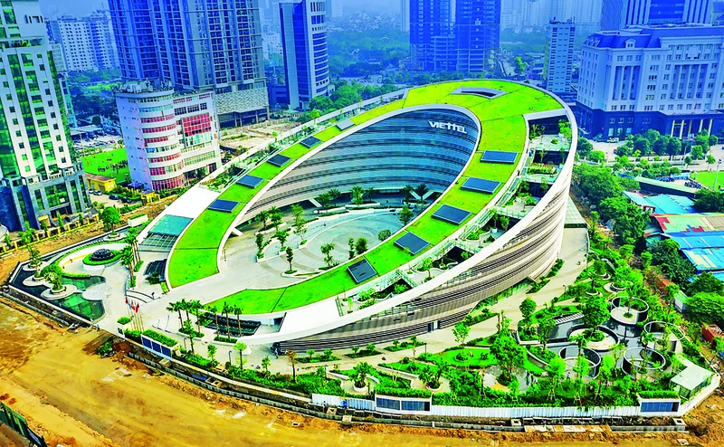 Tòa nhà trụ sở Tập đoàn Viettel đạt chứng chỉ LEED của Hội đồng Công trình xanh Hoa Kỳ. Nguồn: Bộ XÂY DỰNG 