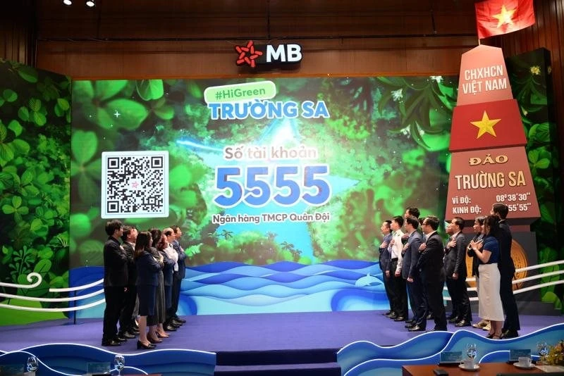 Lễ phát động chiến dịch “HiGreen Trường Sa”. Nguồn: Ban tổ chức