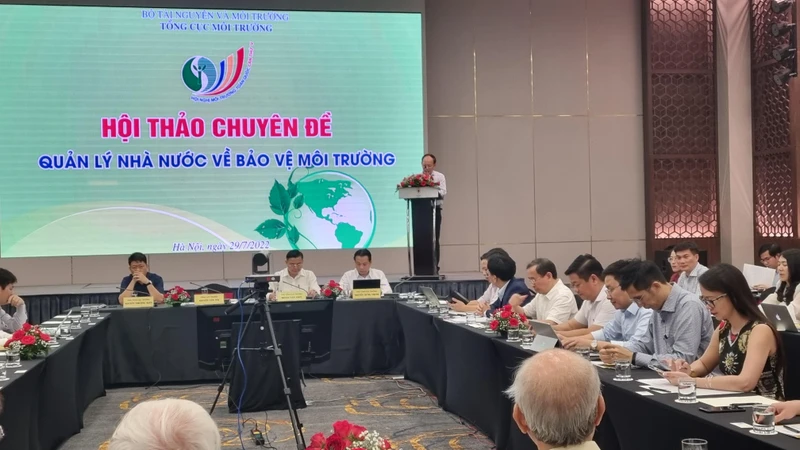 Đông đảo các chuyên gia, nhà khoa học tham dự hội thảo.