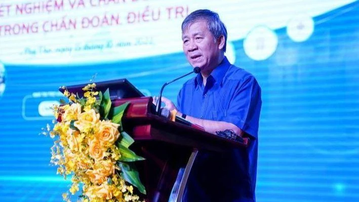 Giáo sư, Anh hùng Lao động Nguyễn Anh Trí - Đại biểu quốc hội Khóa XIV, XV; Chủ tịch Hội đồng cố vấn Medlatec group phát biểu khai mạc hội nghị.