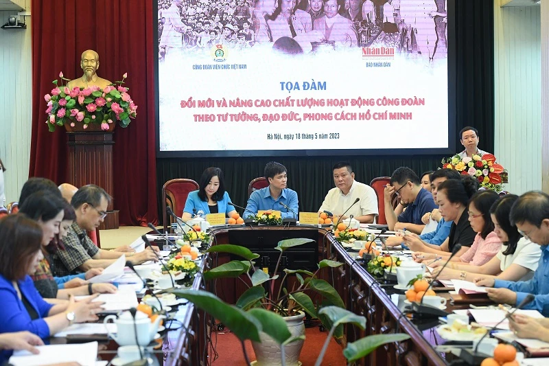 Quang cảnh tọa đàm.