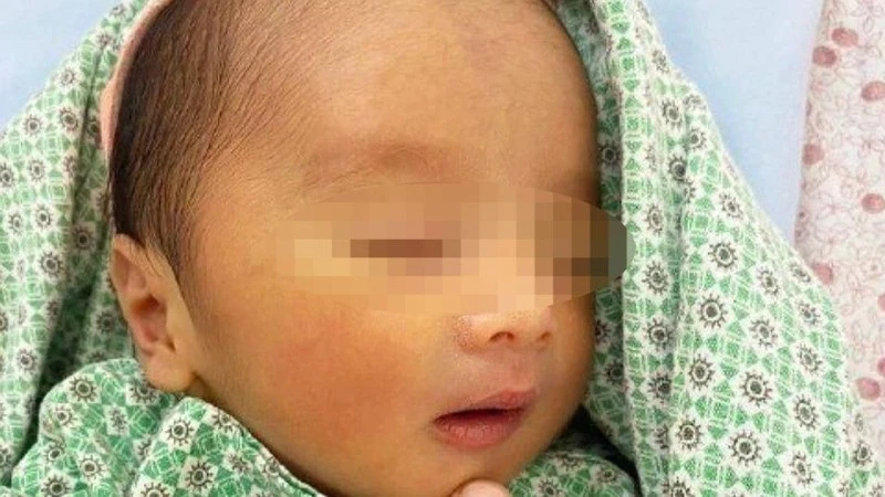 Bé trai chào đời khỏe mạnh.