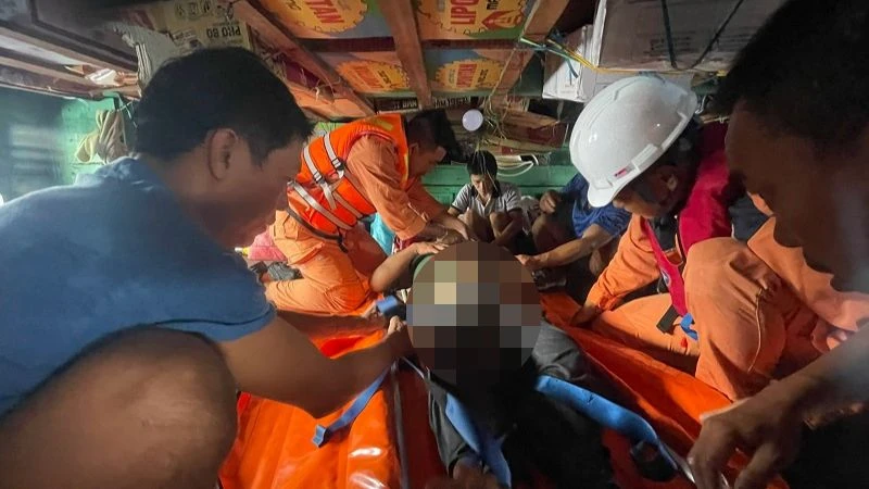 Tiếp cận cấp cứu nạn nhân kịp thời.