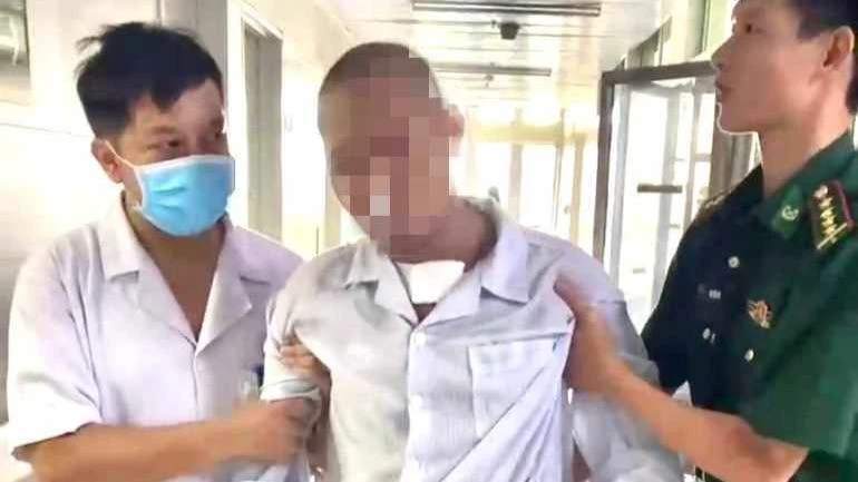 Bệnh nhân N.V.C đã có thể đi lại được.