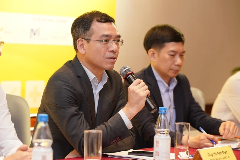 Ông Hà Anh Đức, Chánh Văn phòng Bộ Y tế, chia sẻ thông tin về Triển lãm.