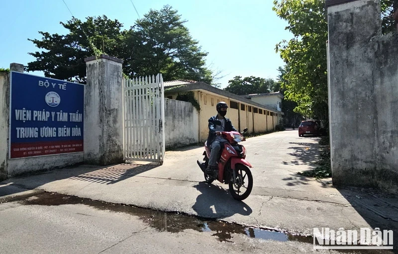 Viện Pháp y tâm thần Trung ương Biên Hòa trực thuộc Bộ Y tế, có trụ sở tại phường Tân Phong, thành phố Biên Hòa, tỉnh Đồng Nai.