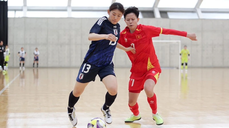 Các cô gái futsal Việt Nam không thể tạo bất ngờ trước đối thủ mạnh. (Ảnh: VFF)