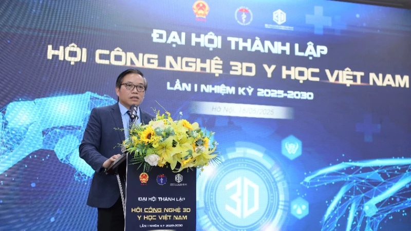 Giáo sư, Tiến sĩ Trần Trung Dũng, Giám đốc Trung tâm Chấn thương chỉnh hình và Y học thể thao, Bệnh viện đa khoa Quốc tế Vinmec Times City được tín nhiệm giữ chức Chủ tịch Hội.