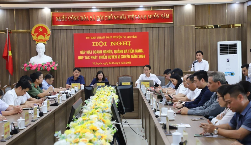 Toàn cảnh hội nghị.