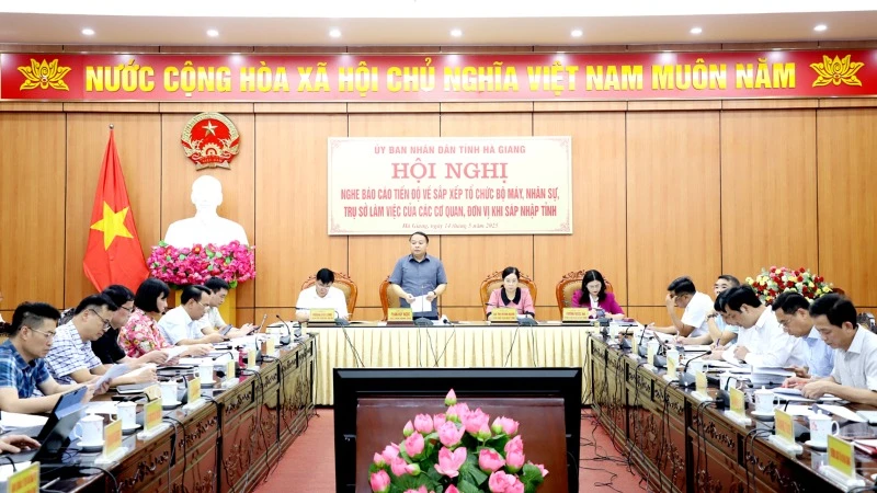 Toàn cảnh hội nghị.