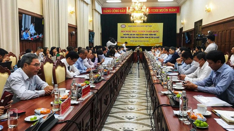 Quang cảnh hội nghị.