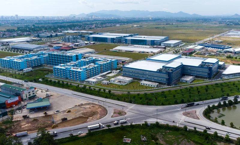 Nhiều doanh nghiệp đầu tư nước ngoài đã, đang đầu tư, dần “lấp kín” Khu công nghiệp VSIP Nghệ An.