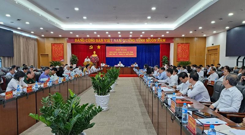 Toàn cảnh hội nghị.