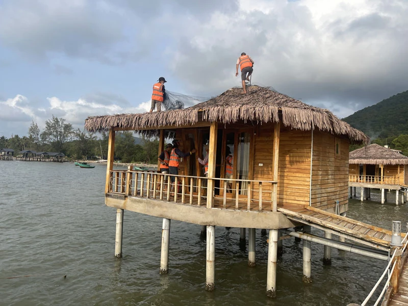 Chính quyền thành phố Phú Quốc cưỡng chế công trình xây dựng trái phép trên đất do nhà nước quản lý.