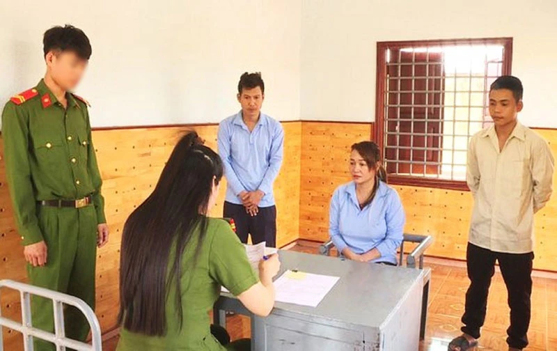 Đối tượng Nguyễn Thị Hoa tại Cơ quan công an. (Ảnh: S.Đ)
