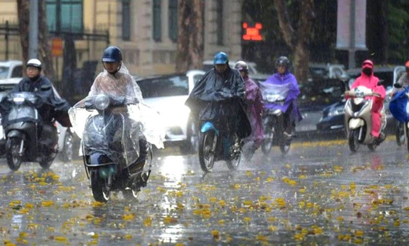 Khu vực Hà Nội có mưa rào và rải rác có dông, cục bộ có mưa to, trời chuyển rét. (Ảnh minh họa)