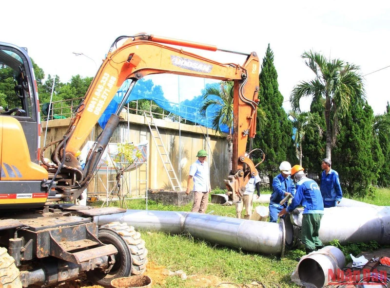 Trên công trình cải tạo, nâng cấp Nhà máy nước Tân Lương.