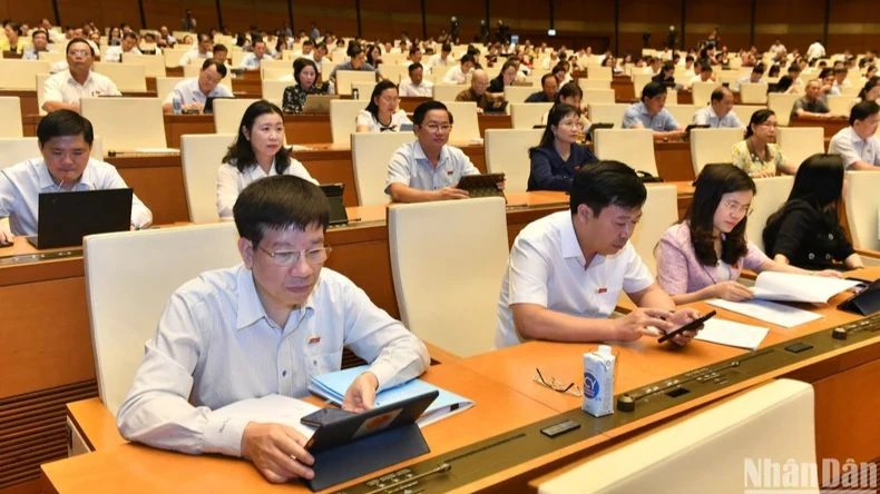 Các đại biểu Quốc hội dự phiên họp về dự án Luật Quy hoạch đô thị và quy hoạch nông thôn, ngày 20/6/2024. (Ảnh: ĐĂNG KHOA)