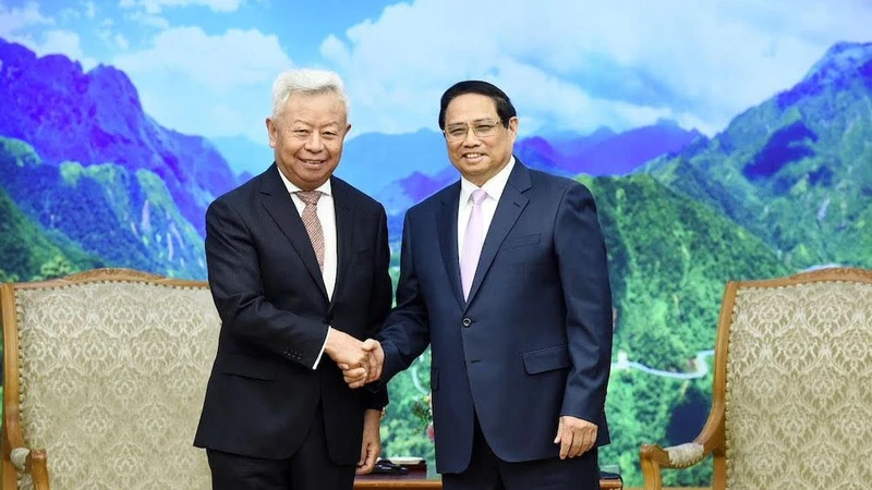 Thủ tướng Phạm Minh Chính tiếp ông Kim Lập Quần, Chủ tịch Ngân hàng Đầu tư cơ sở hạ tầng châu Á (AIIB).
