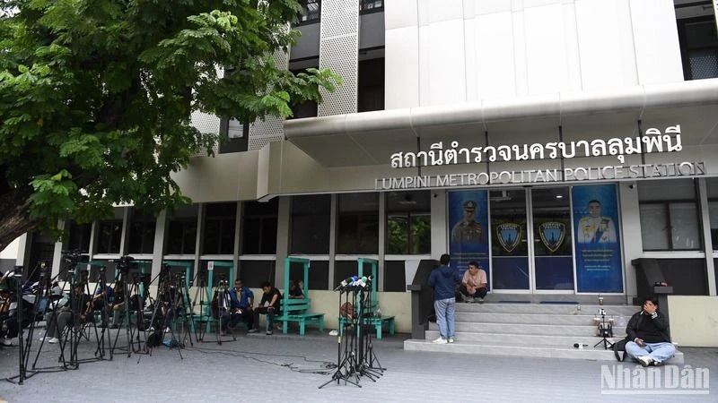 Hiện nay, các cuộc thẩm vấn nhân chứng liên quan vụ việc được thực hiện tại Trụ sở Cảnh sát Lumpini. (Ảnh: XUÂN SƠN)