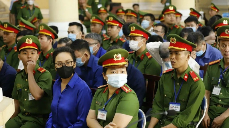 Các bị cáo bị đem ra xét xử trong đại án xảy ra tại Tập đoàn Vạn Thịnh Phát.