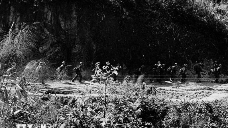 The Tri Thien Liberation Army entered the battlefield, opening the campaign. (Photo: Do ​​Trang/VNA)