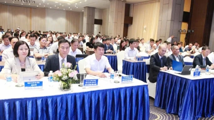 Các đại biểu dự hội thảo.