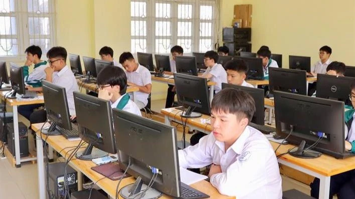 Học sinh Trường THPT Ngô Sĩ Liên, Bắc Giang tham gia khảo sát chính thức PISA 2025 (Ảnh: Bộ Giáo dục và Đào tạo) 