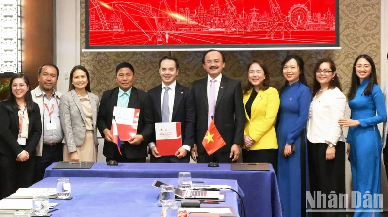 Cảng quốc tế Long An (Việt Nam) và OPASCOR (Philippines) ký kết Ý định thư trong hợp tác phát triển cảng biển.