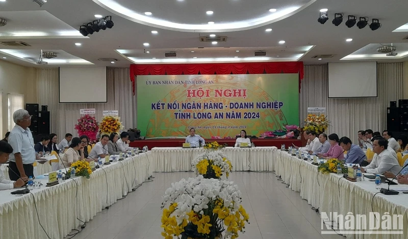 Quang cảnh hội nghị kết nối ngân hàng với doanh nghiệp.