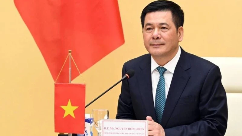 Bộ trưởng Công thương Nguyễn Hồng Diên đã có cuộc điện đàm với Trưởng Đại diện Thương mại Mỹ Jamieson L. Greer. (Ảnh: TTXVN)