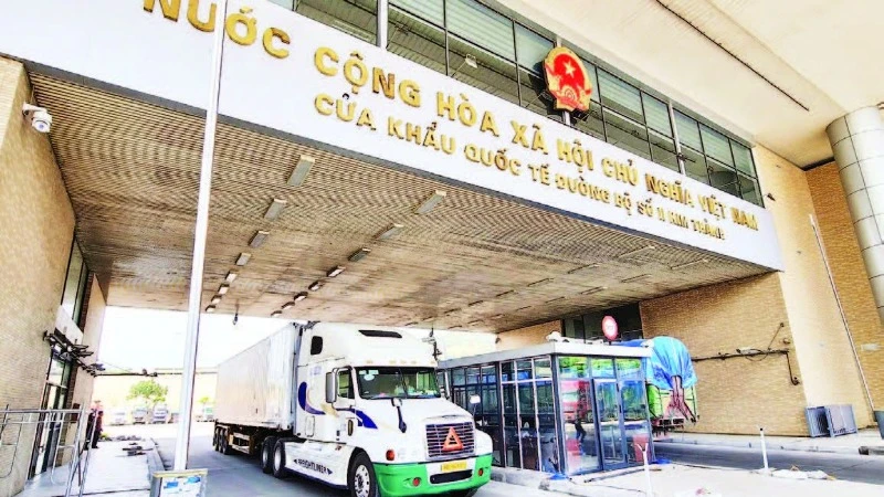 Xuất, nhập khẩu hàng hóa qua Cửa khẩu quốc tế đường bộ số II, Kim Thành (tỉnh Lào Cai).