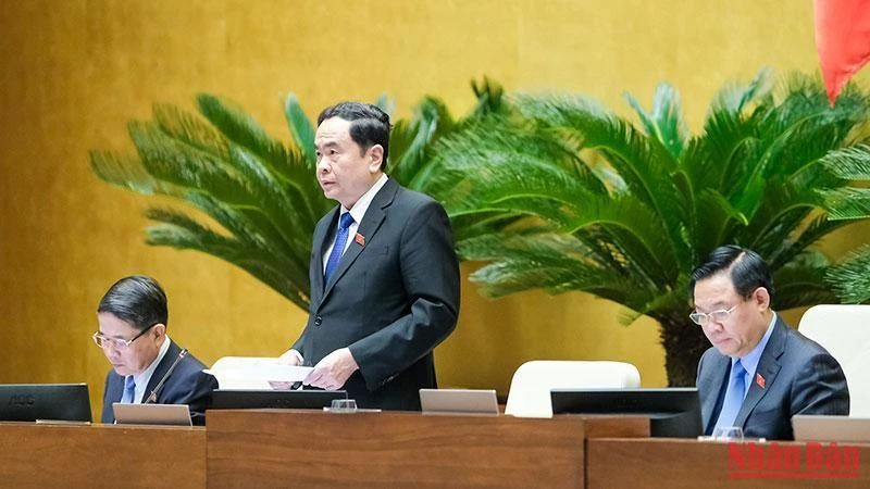 Phó Chủ tịch Thường trực Quốc hội Trần Thanh Mẫn điều hành nội dung làm việc. (Ảnh: Duy Linh)