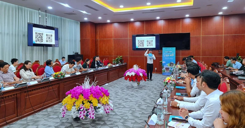 Từ 29/4, Cà Mau chính thức khai thác đường bay thẳng 2 chiều Hà Nội-Cà Mau bằng máy bay phản lực Embraer E190.