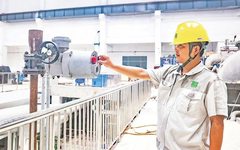 Đưa vào hoạt động Nhà máy điện rác Sóc Sơn