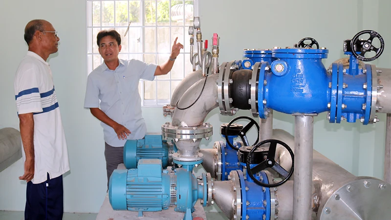 Trạm cấp nước xã Ngũ Lạc, huyện Duyên Hải, tỉnh Trà Vinh được cải tạo, lắp đặt các thiết bị hiện đại.
