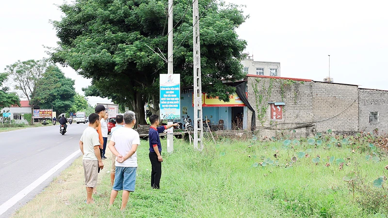 Khu đất người dân thôn Đông đã mua làm đất ở nhưng không được chuyển mục đích sử dụng.